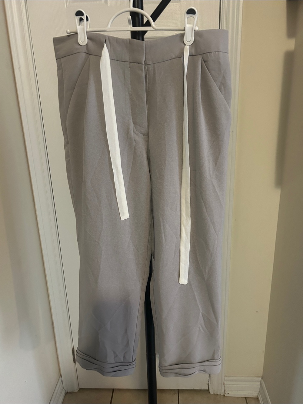 Shinestar Light Gray Wide-Leg Drawstring Cropped Pants
